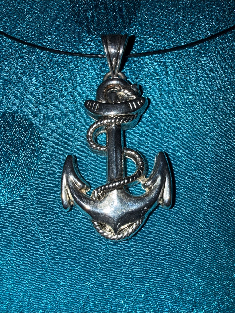 Sterling Silver Anchor Pendant Necklace in Silver